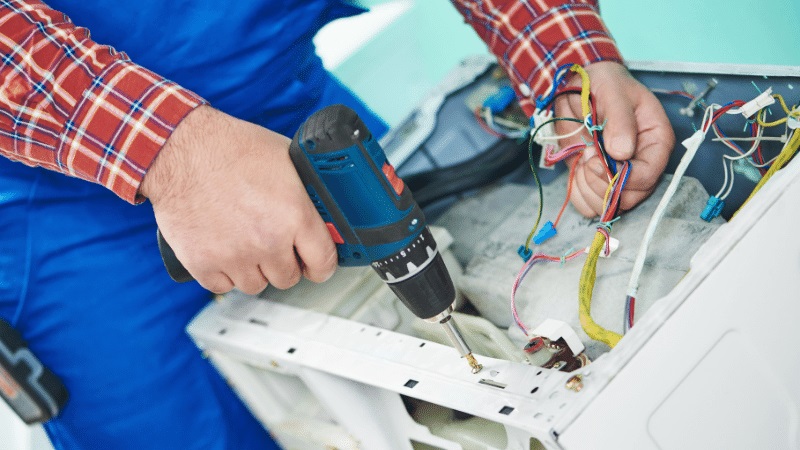 Şehzadeler Protherm Protherm çamaşır makinesi kart tamiri – Su almama arızası orijinal parça ile giderildi. - Teknik servis örneği